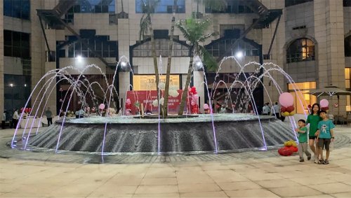 廣西崇左愛琴海東盟國(guó)際中庭室內(nèi)